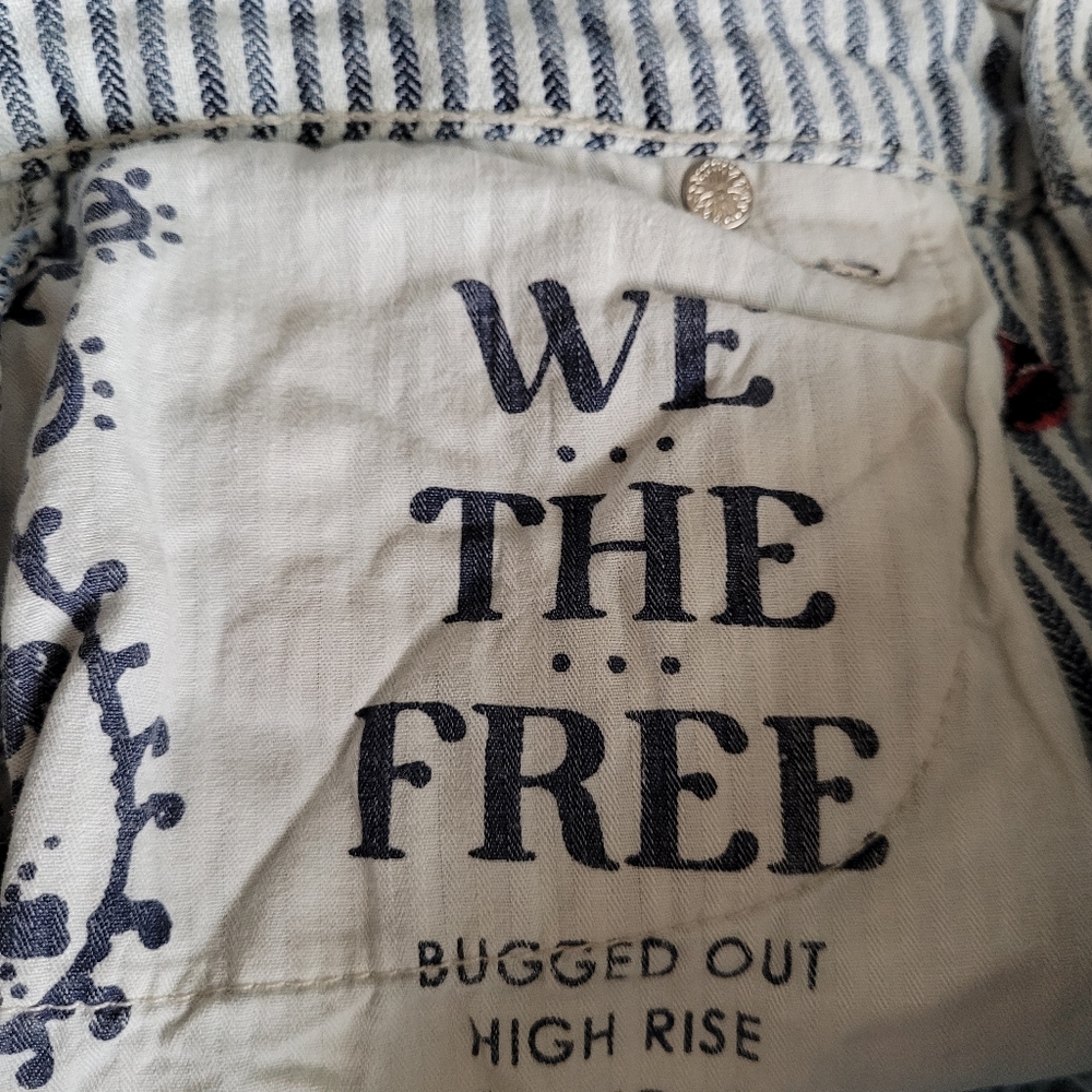 Free People Bugged Out StrIght-leg Jeans. - Picture 6 of 11